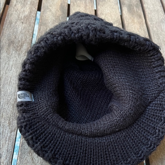 The North Face Black Knit Men's Hat - Picture 6 of 6